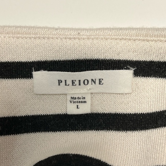 Pleione | Pleated Black & White Stripe French Terry Top Sz L - Picture 8 of 9